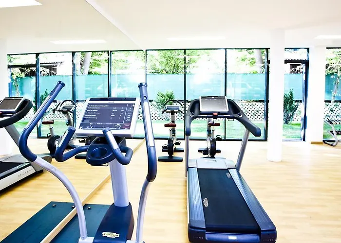 فندق Lake's - My