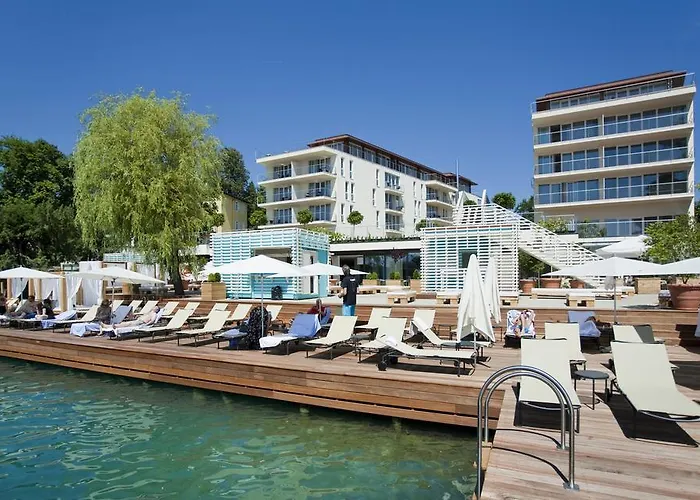 Lake's - My فندق