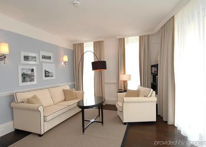 Hotel Lake's - My 4*