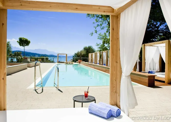 Lake's - My فندق 4*