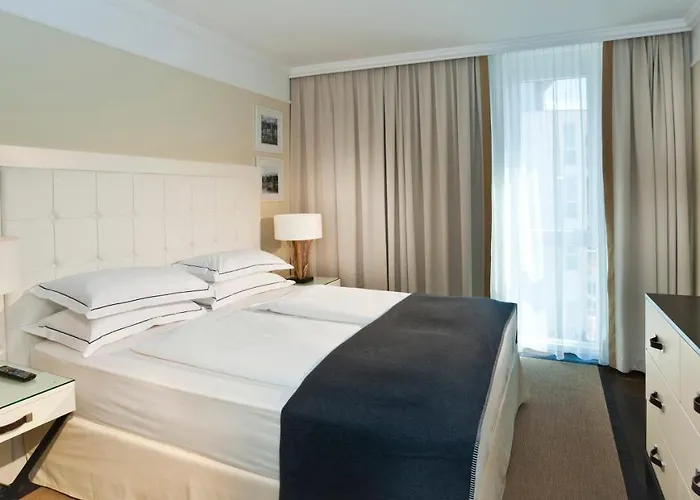 Lake's - My Hotel 4*